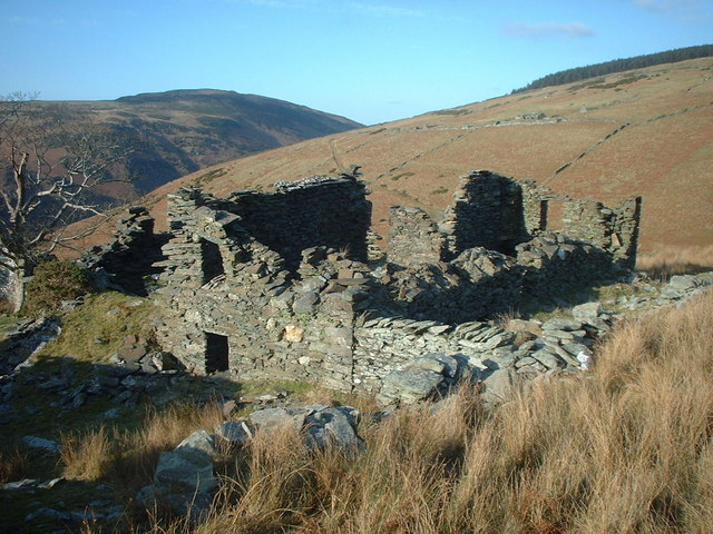 Ballavarry Neolithic Chambered Tomb - Neolithic Archaeological Site on the Isle of Man