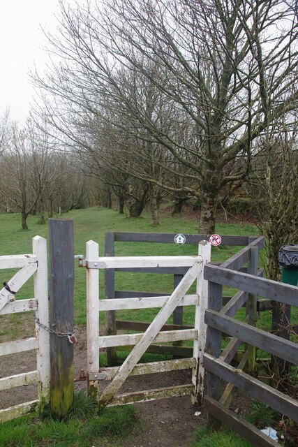 Keeill Gretch (St Nicholas, Lonan) - Early Christian Keeill & Chapel on the Isle of Man