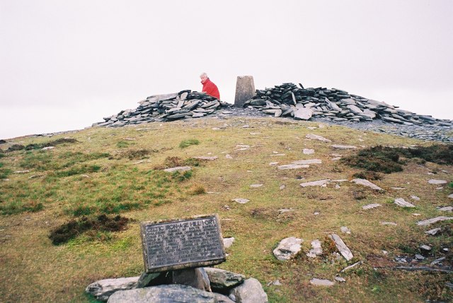 ⛰️ South Barrule Hillfort (1,585ft) - Iron Age Hillfort & Settlement on the Isle of Man